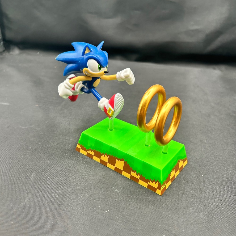 Sonic The Hedgehog Plastic Ring Display Figure Loot Crate Sega Running Lootbox